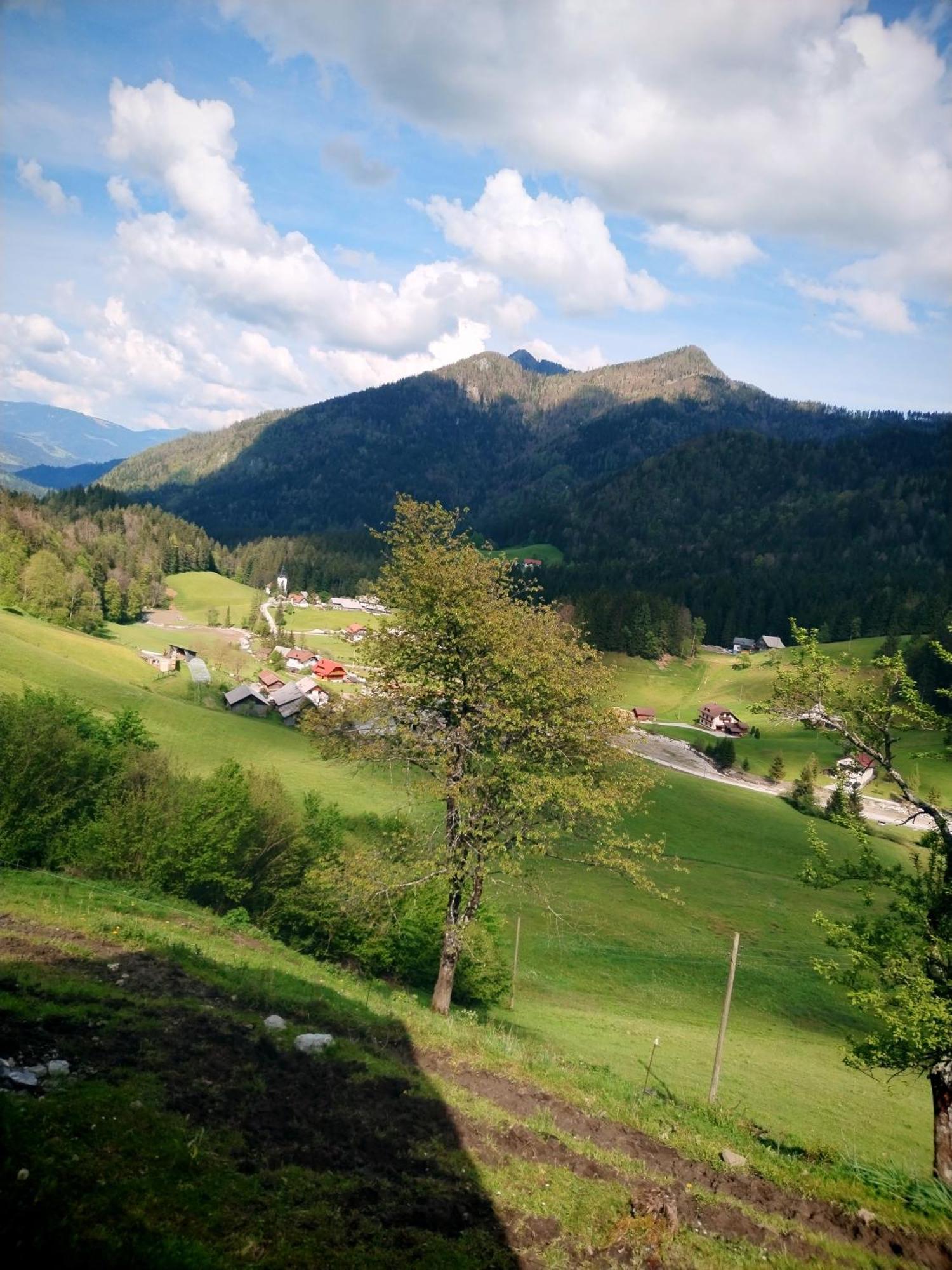 Pocitniska Hiska Lastovka Podvolovljek Esterno foto
